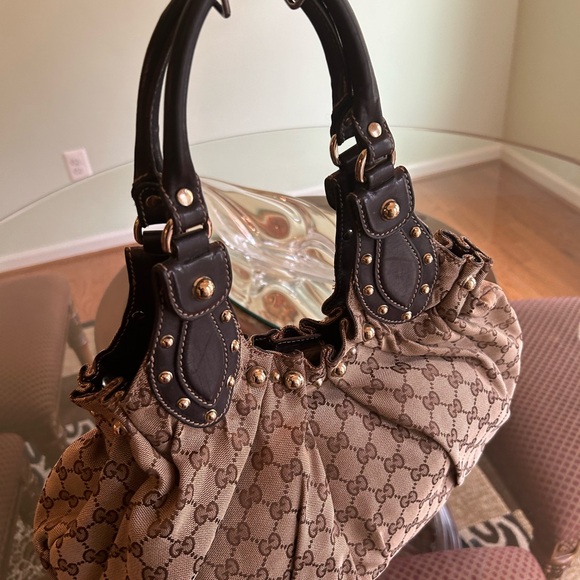 Gucci Shoulder Bag - Picture 3 of 15